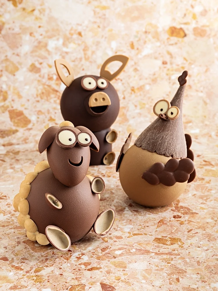 Cyril Lignac Easter 2025 chocolate animals: pig, hen, and sheep