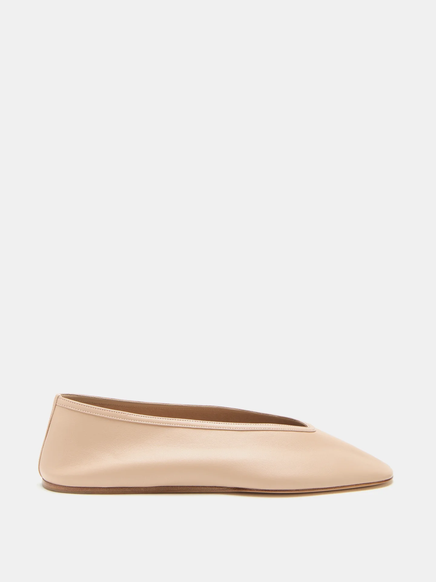 Le Monde Béryl flats perfect for a heatwave outfit in Paris