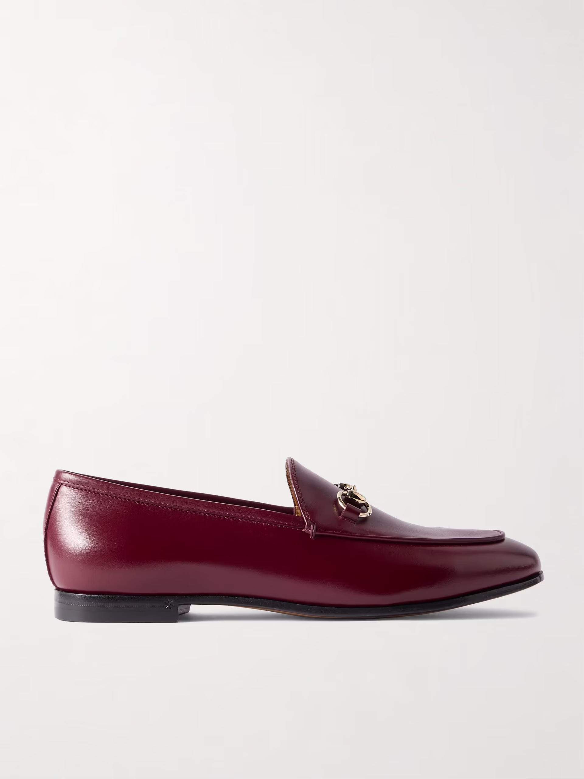 parisian style The flat that isn't basic by the brand Gucci 10 Parisian Style Staples You Can Add to Your Closet Right Now 